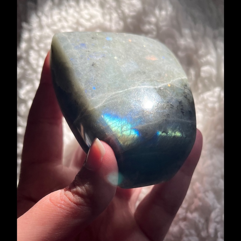 (RELISTED) OOAK Raspberry-Kiss Labradorite Freeform 💋 - Picture 4 of 15